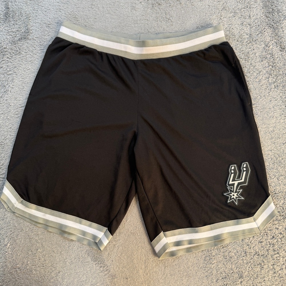 NBA San Antonio Spurs Mesh Basketball Shorts Mens XL Black Gray Striped Training